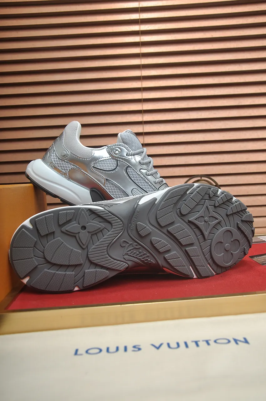 Men's men's shoes 💰640💶[LOUIS VUITTON] (couples 💑 style) new original order 🍀LV Louis Vuitton * - top version of LV classic trendy shoes! Made of imported original fabrics, mesh lining, and original wear-resistant rubber foam outsole! High quality products! Size (Female 35-39) (Male 39-44)